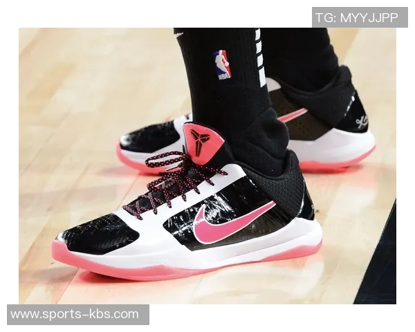 南加大专属Kobe5PE三款配色颜值对比哪一款最吸引眼球